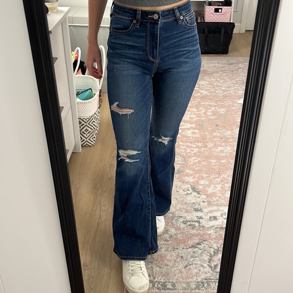 American Eagle dark wash high rise ripped wide leg jean